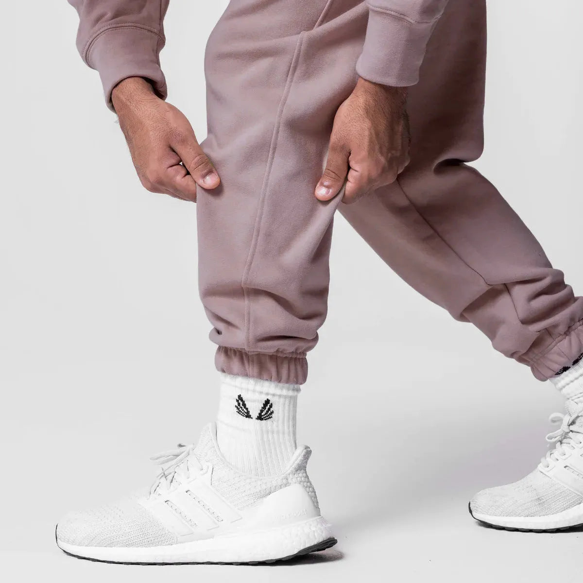 Loose American Style Exercise Workout Outfit Men's Trendy Casual Hooded Cotton Sweater Sweatpants Two-piece Set - Bellarte Enchanté Loose American Style Exercise Workout Outfit Men's Trendy Casual Hooded Cotton Sweater Sweatpants Two-piece Set